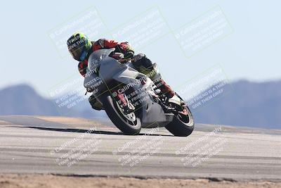 media/Oct-30-2025-Racers Edge (Thu) [[dabbdaf680]]/3-B Group/Session 4 Turn 9/